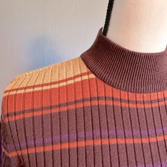 WORTHINGTON FALL COLOR MOCK TURTLENECK TOP. SIZE MEDIUM. - Picture 2 of 5